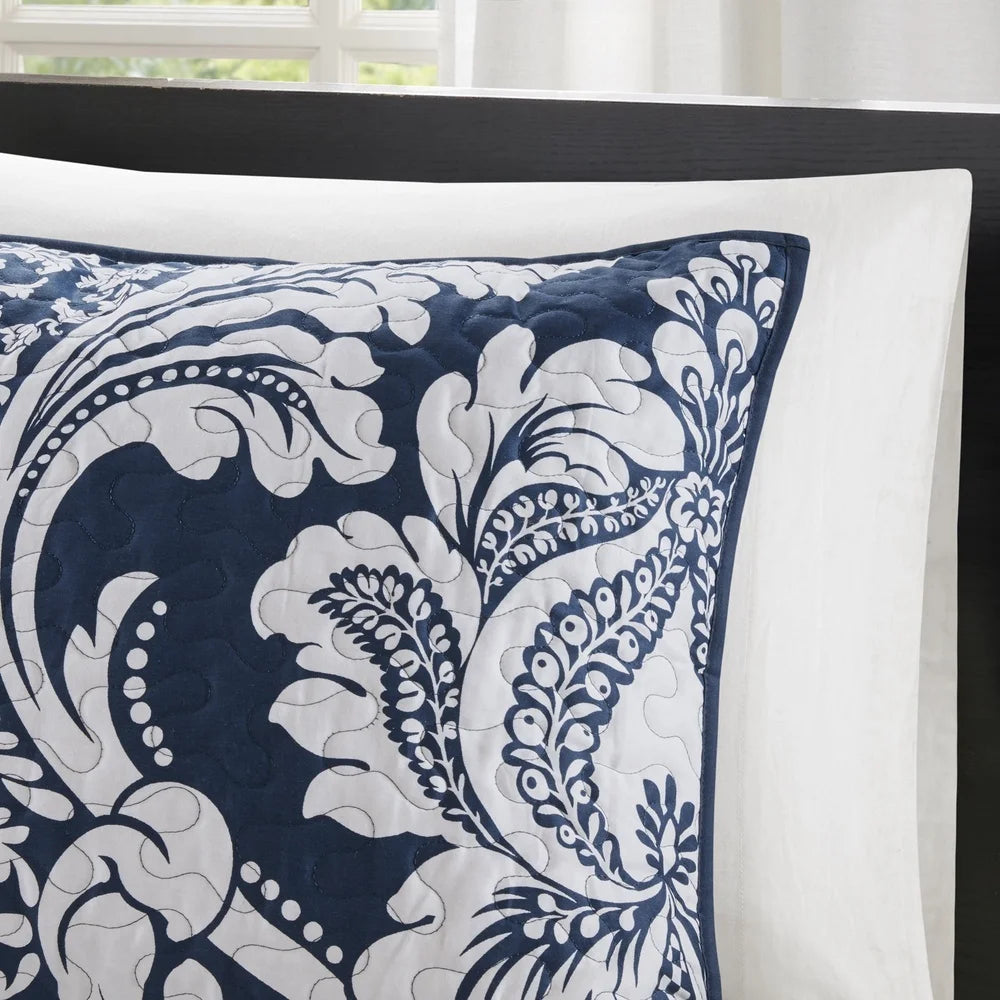 Damask Pattern Cotton Sateen Coverlet Bedding Set Pillows