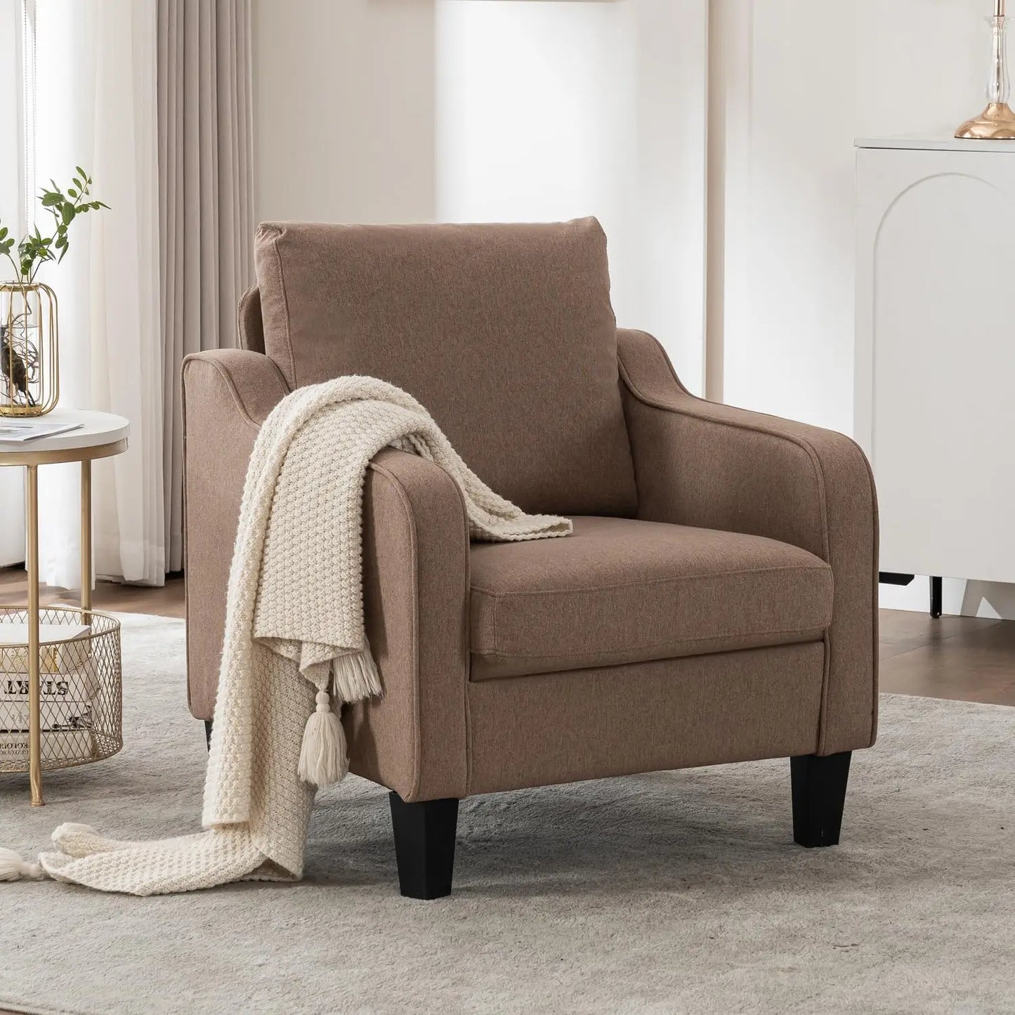 Plush Accent Chair for Ultimate Comfort and Relaxation